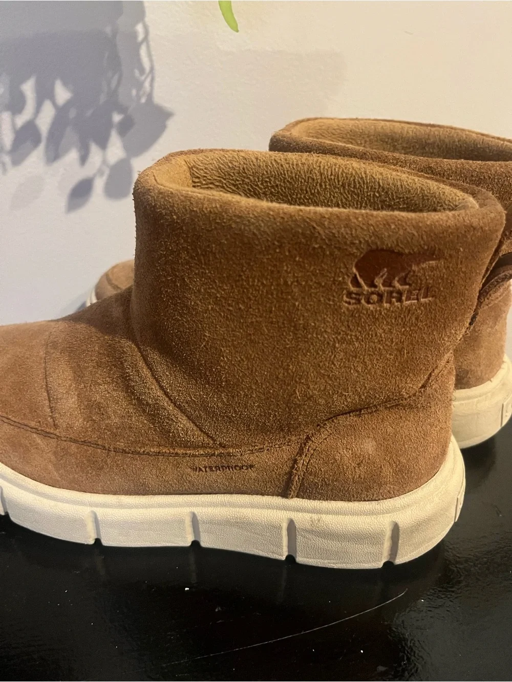 Sorel Youth Size 3 Waterproof Suede Boots in Chestnut Brown with Cream Sole